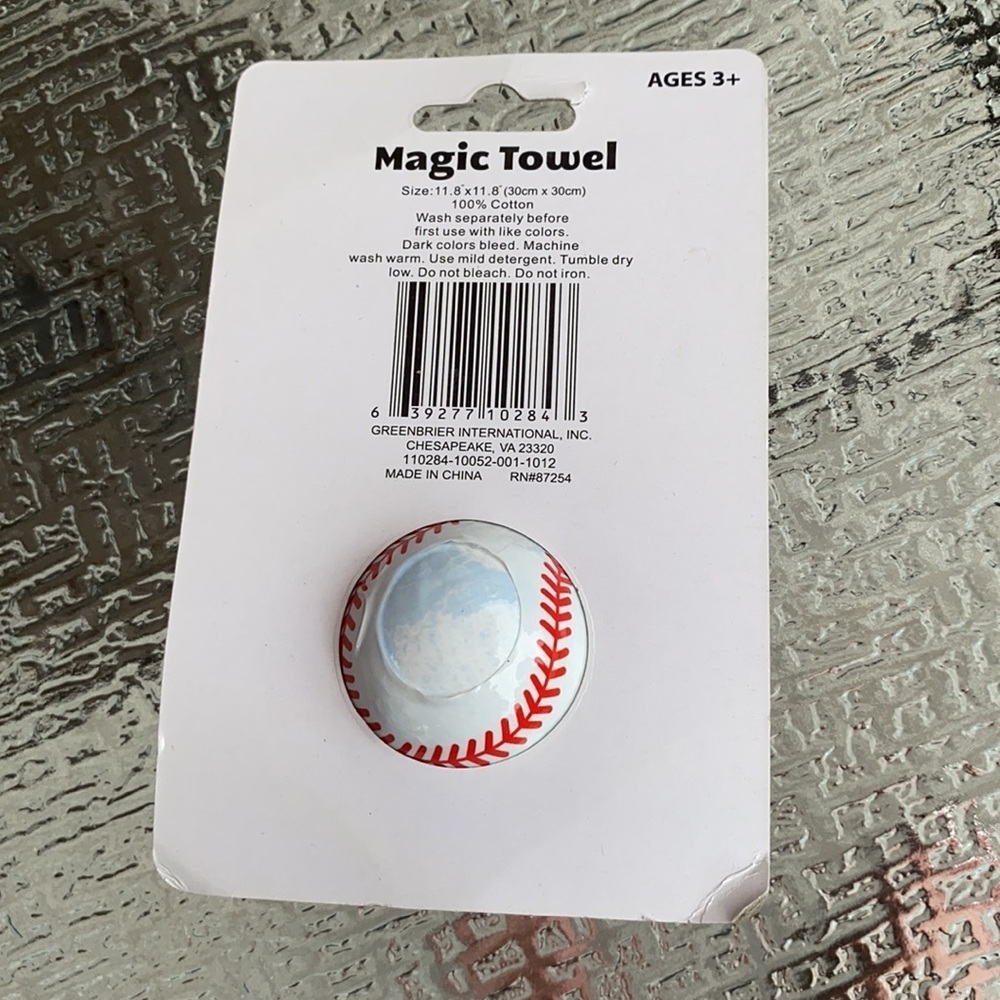 Magic baseball towel - Picture 2 of 3